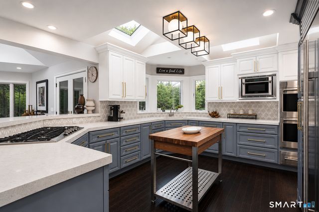 9 Green Lane, Ridgefield, CT 06877