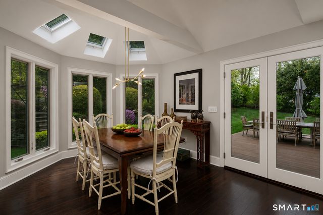 9 Green Lane, Ridgefield, CT 06877