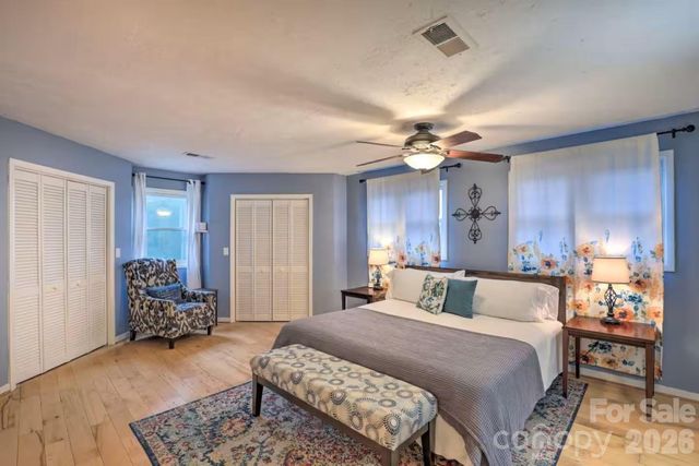 553 Deep Gap Road, Sylva, NC 28779