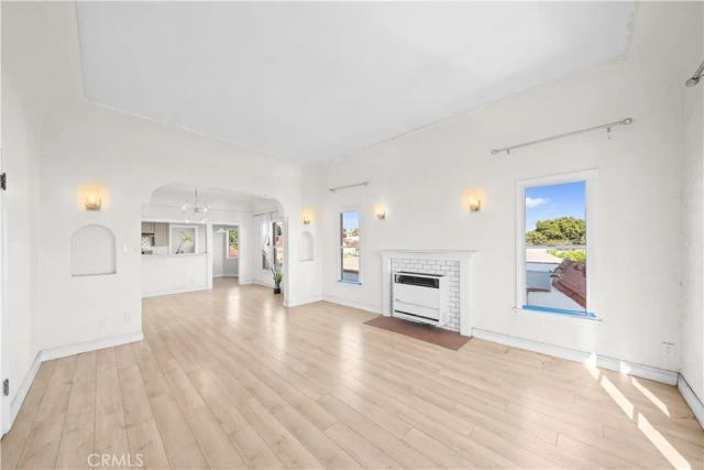2441 Fairmount, Los Angeles, CA 90033