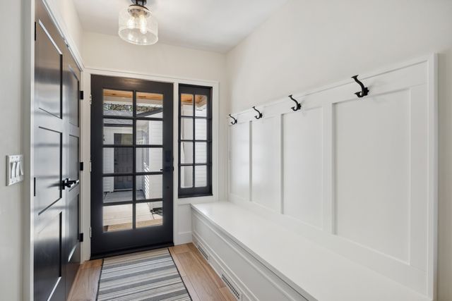 101 Carl Drive Ne, Ada Twp, MI 49301