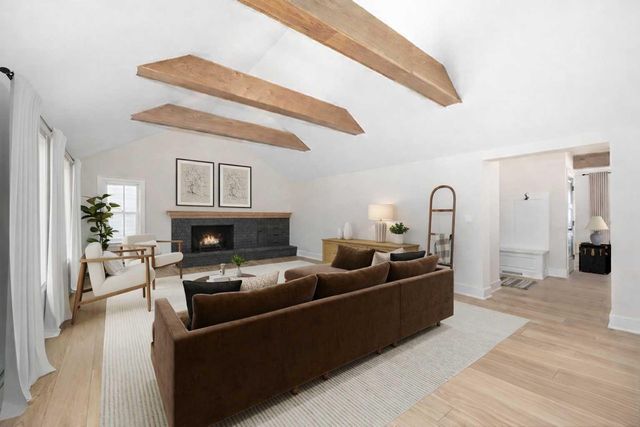 101 Carl Drive Ne, Ada Twp, MI 49301