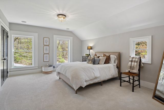 101 Carl Drive Ne, Ada Twp, MI 49301