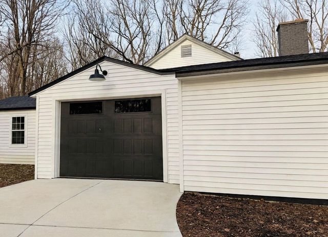 101 Carl Drive Ne, Ada Twp, MI 49301