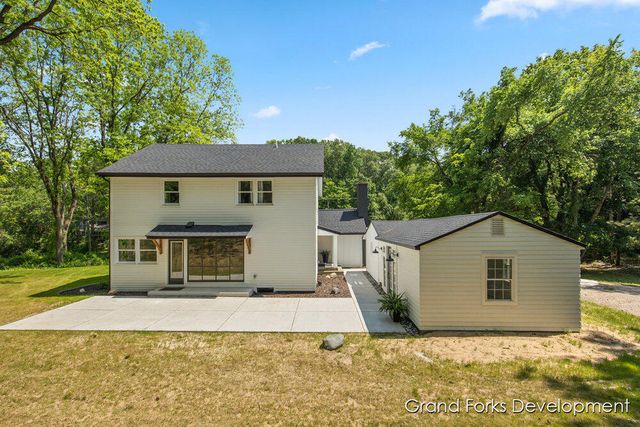 101 Carl Drive Ne, Ada Twp, MI 49301