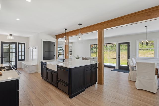 101 Carl Drive Ne, Ada Twp, MI 49301