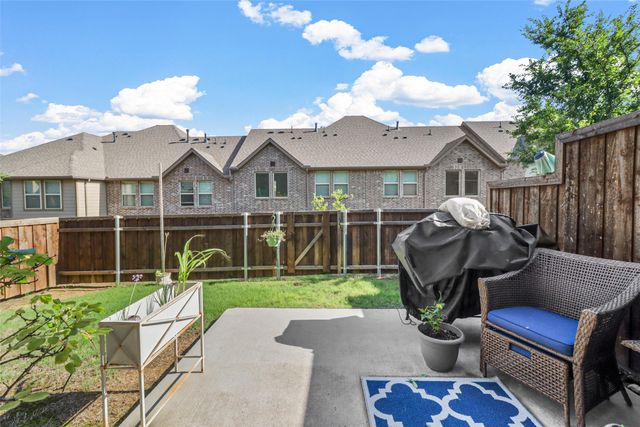 2745 Splendor Lane, Little Elm, TX 75068