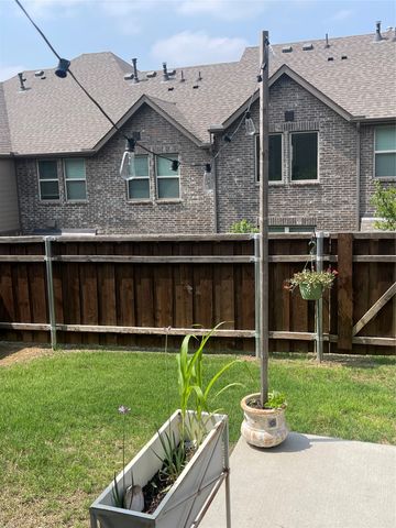 2745 Splendor Lane, Little Elm, TX 75068