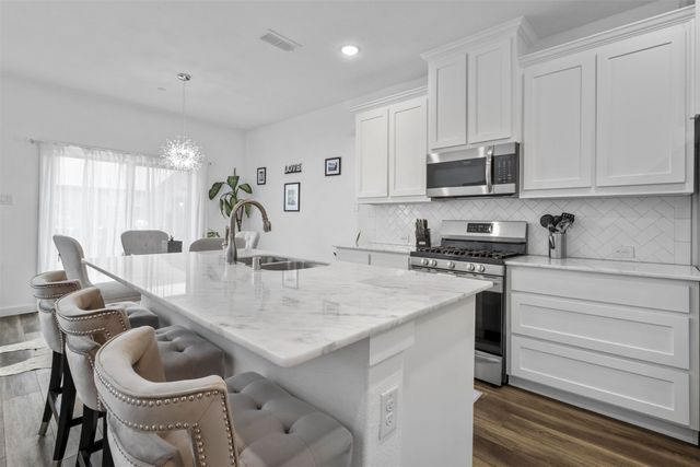 2745 Splendor Lane, Little Elm, TX 75068