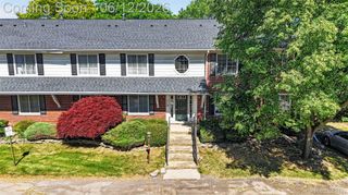 2449 Mulberry Square 32, Bloomfield Hills, MI 48302