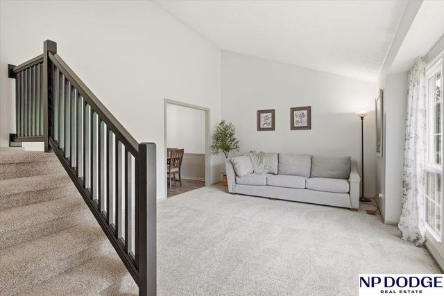 3704 Schuemann Drive, Bellevue, NE 68123