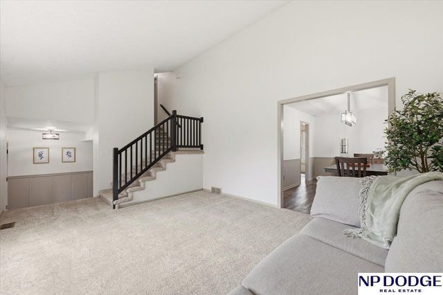 3704 Schuemann Drive, Bellevue, NE 68123