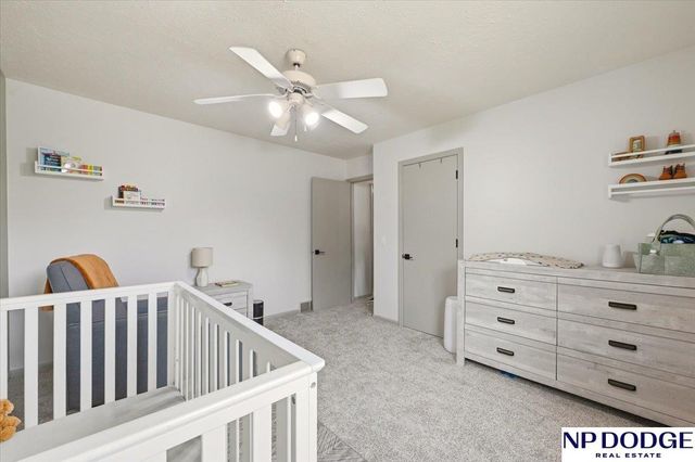 3704 Schuemann Drive, Bellevue, NE 68123