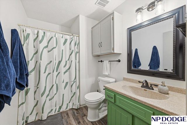 3704 Schuemann Drive, Bellevue, NE 68123