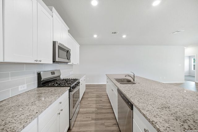 14930 Bog Mill, San Antonio, TX 78254