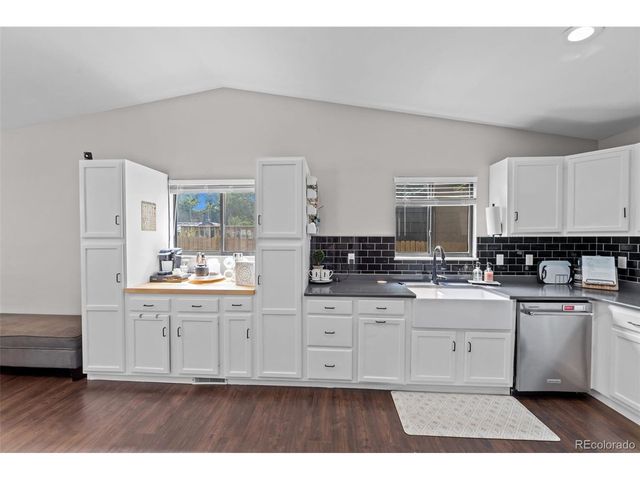 858 Hubbell Dr, Colorado Springs, CO 80911