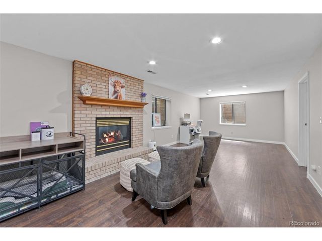 858 Hubbell Dr, Colorado Springs, CO 80911