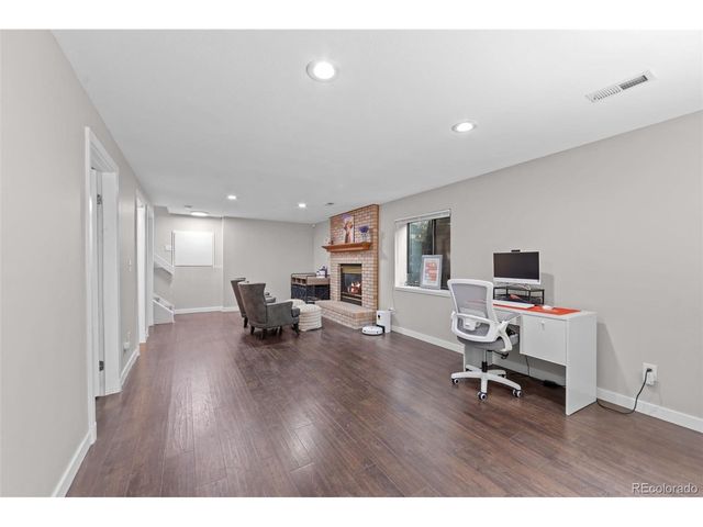 858 Hubbell Dr, Colorado Springs, CO 80911