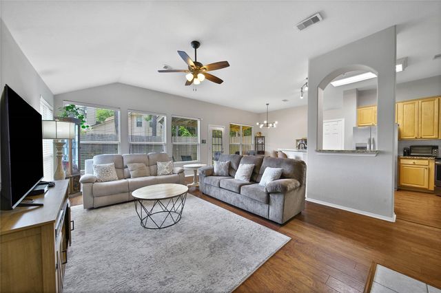 2227 Valley View Crossing, Conroe, TX 77304
