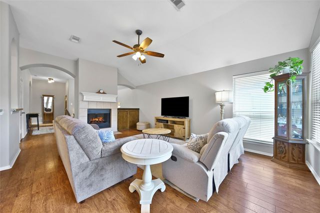 2227 Valley View Crossing, Conroe, TX 77304