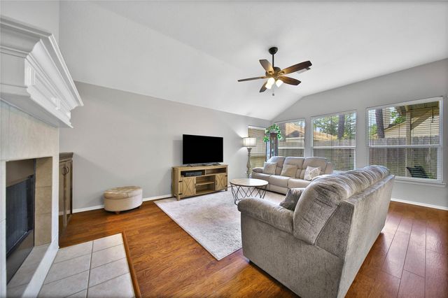 2227 Valley View Crossing, Conroe, TX 77304
