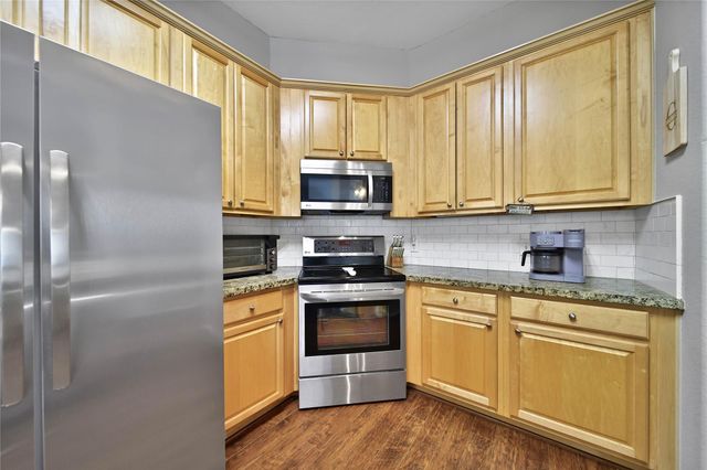 2227 Valley View Crossing, Conroe, TX 77304