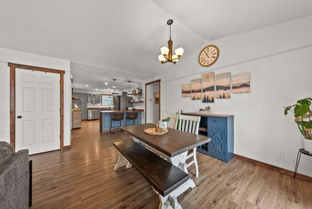 21387 Starling Drive, Bend, OR 97701