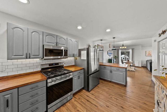 21387 Starling Drive, Bend, OR 97701