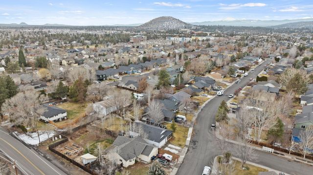 21387 Starling Drive, Bend, OR 97701