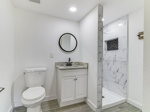 220 Lcr 396, Groesbeck, TX 76642