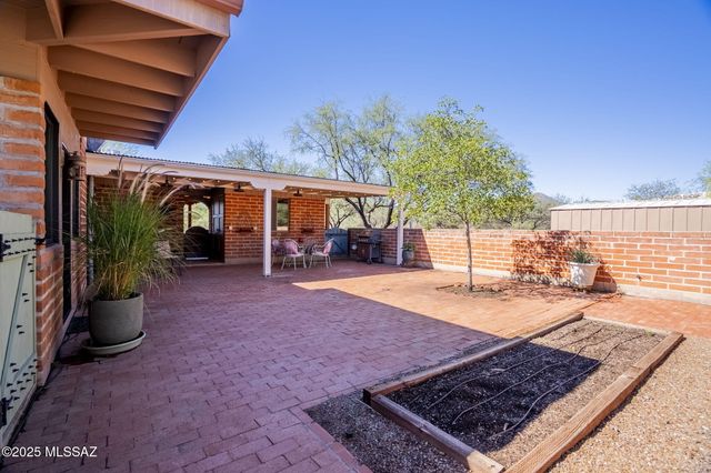18 Piedra Drive, Tubac, AZ 85646