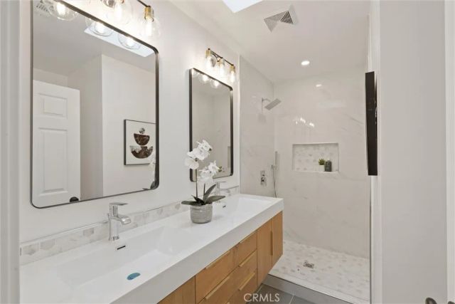 13848 Carnaby Street, Cerritos, CA 90703