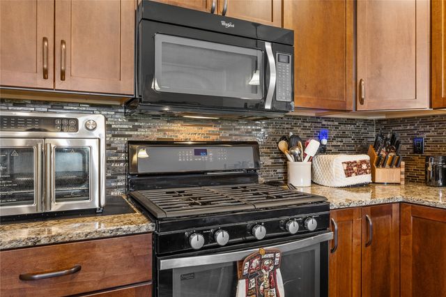 982 Raleigh Lane, Marion, IA 52302