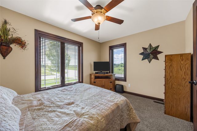 982 Raleigh Lane, Marion, IA 52302