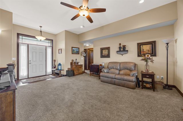 982 Raleigh Lane, Marion, IA 52302