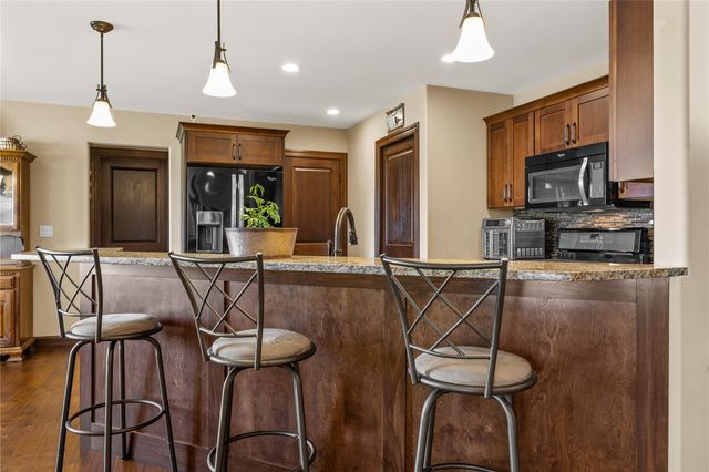 982 Raleigh Lane, Marion, IA 52302