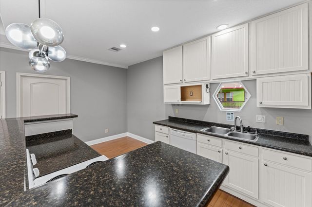 818 W Johnson Crawford Circle, Port Bolivar, TX 77650