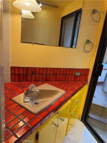 249 E Wilson, Costa Mesa, CA 92627