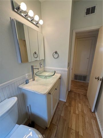 249 E Wilson, Costa Mesa, CA 92627