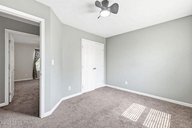 7022 Black Walnut Cir, Louisville, KY 40229