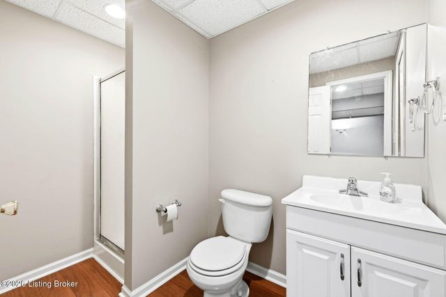 7022 Black Walnut Cir, Louisville, KY 40229