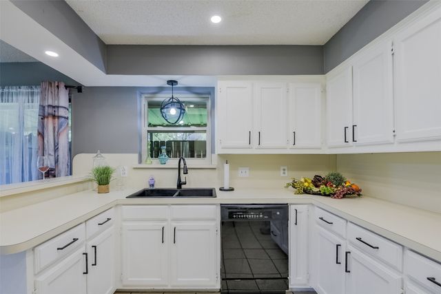 257 Spring Brook Drive, Mansfield, TX 76063