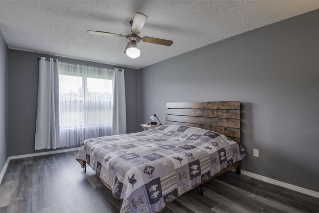 257 Spring Brook Drive, Mansfield, TX 76063