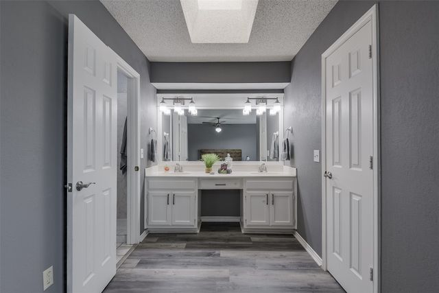 257 Spring Brook Drive, Mansfield, TX 76063