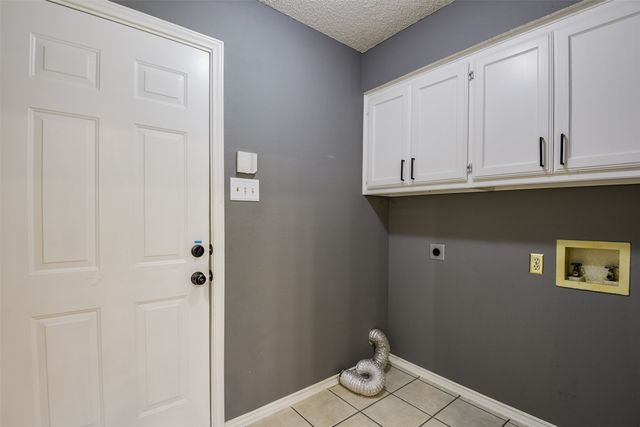 257 Spring Brook Drive, Mansfield, TX 76063