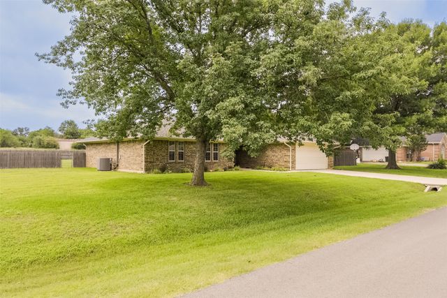 257 Spring Brook Drive, Mansfield, TX 76063