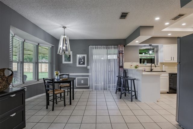 257 Spring Brook Drive, Mansfield, TX 76063