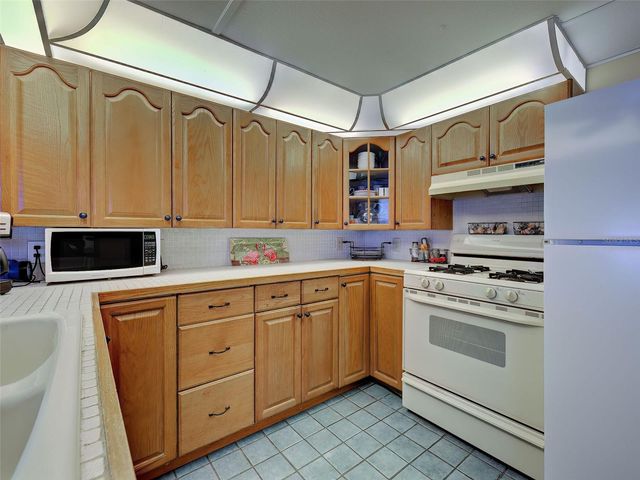 1800 ENGLEWOOD ROAD 32A, Englewood, FL 34223