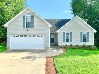 4080 Challis Dr, Clarksville, TN 37040