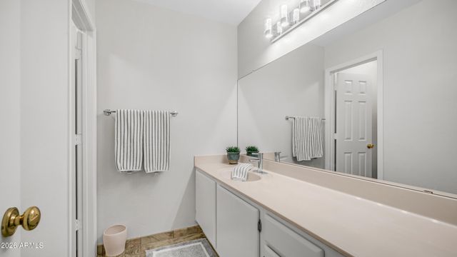 8158 E Fox Street, Mesa, AZ 85207